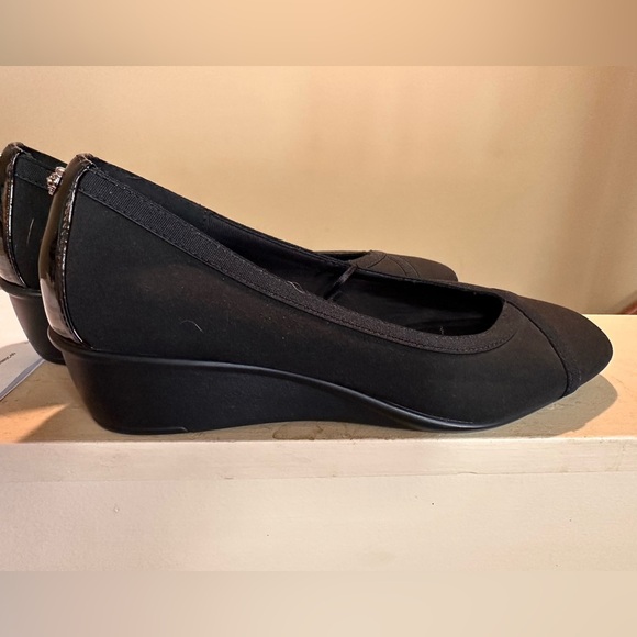 Anne Klein Black Loafers for Women - Picture 1 of 4